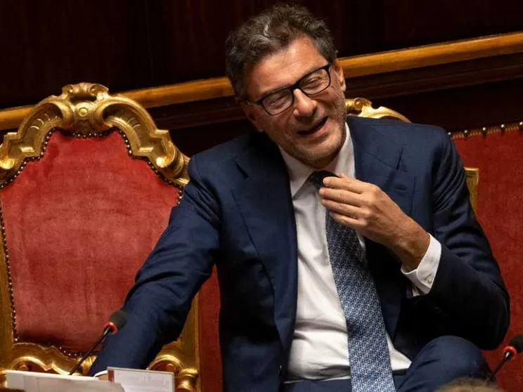 Giorgetti vorrebbe sacrifici per tutti, Meloni chiede prudenza