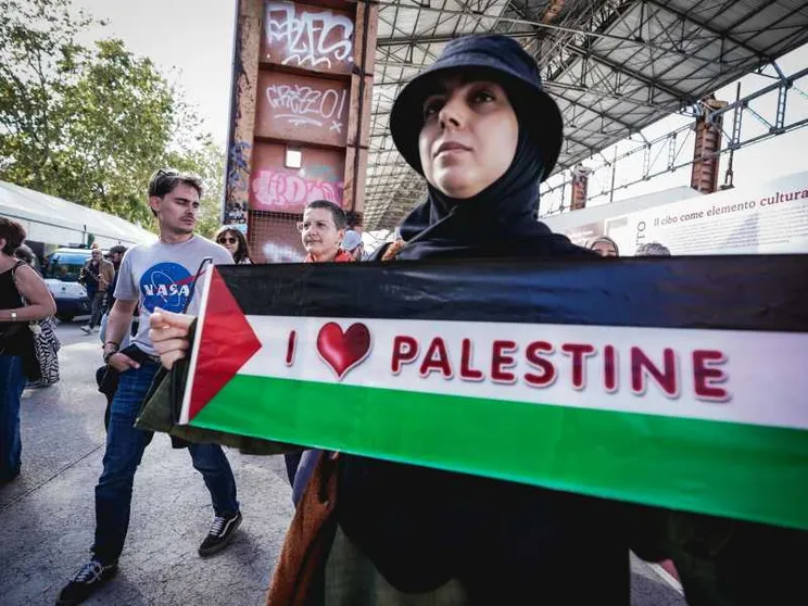 Lo scontro sul corteo di Roma: «Vogliono celebrare Hamas»