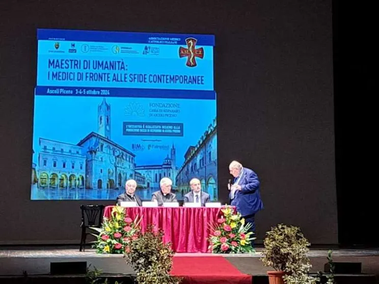 «Sanità e bioetica, i medici cattolici dicono la loro»