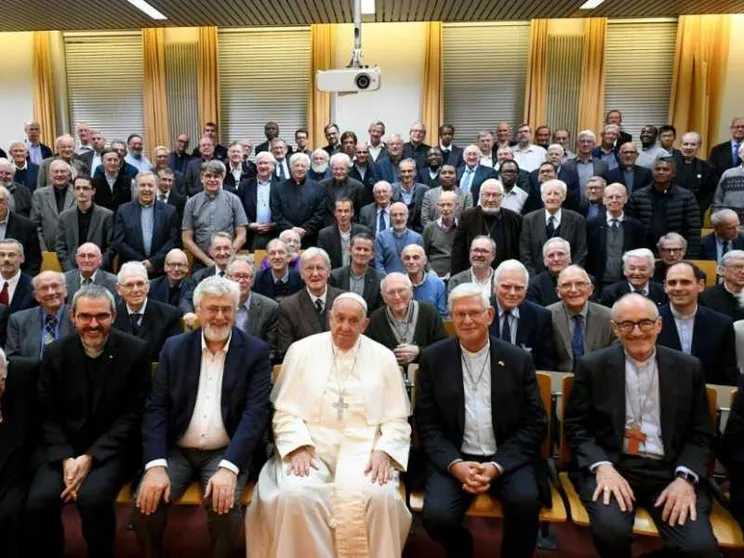 Francesco: le donne in Vaticano chiamate a ruoli di maggiore responsabilità