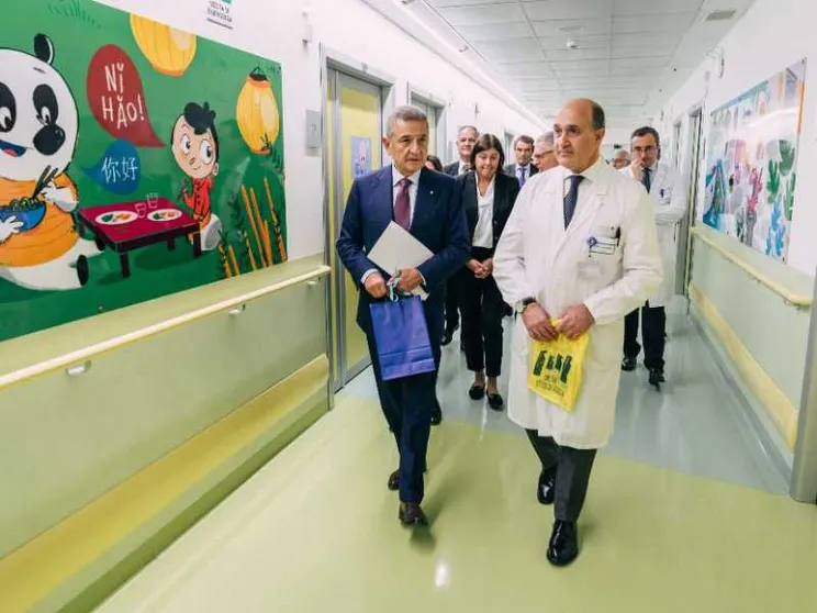 Il governatore di Bankitalia Panetta tra i pazienti di oncologia pediatrica