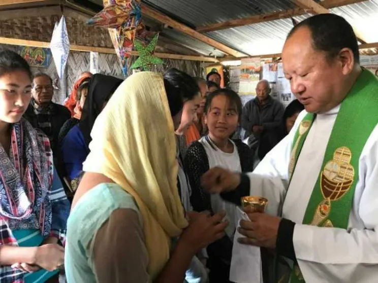 «Io, unico prete in Bhutan con 200 cattolici. Grazie a Madre Teresa»