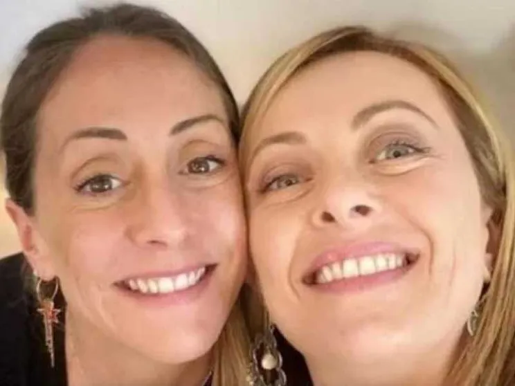 Spiava i conti delle sorelle Meloni, indagato l'ex dipendente di Intesa