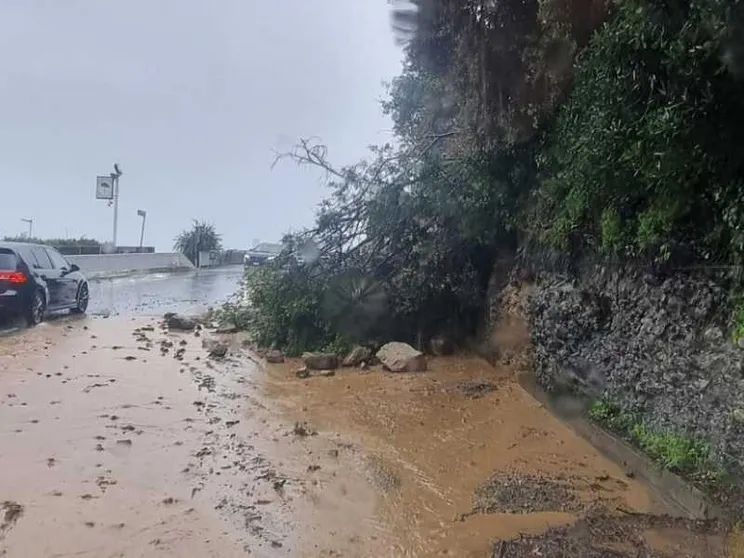 In Liguria frane ed esondazioni: scattata l'allerta fino a mezzanotte