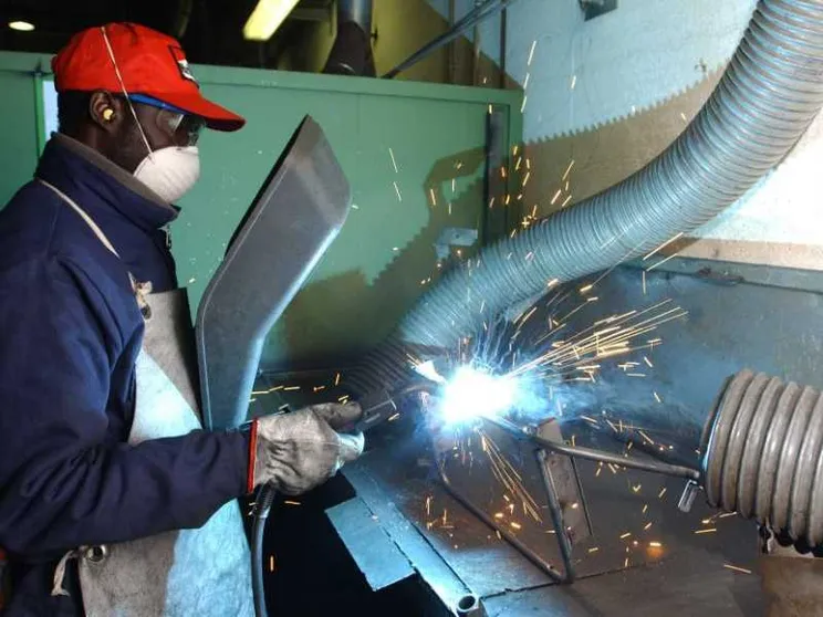 «Non portiamoli in Albania, i migranti si possono integrare col lavoro»