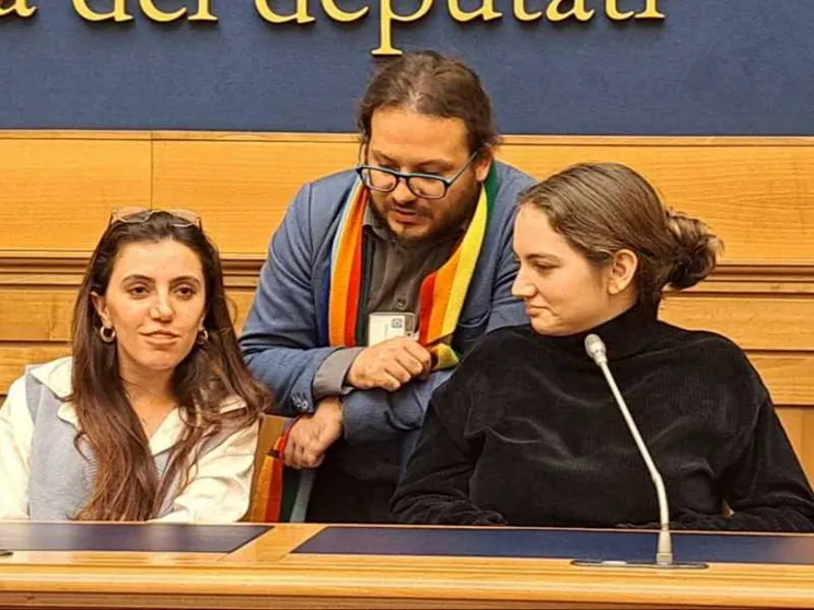 Due ragazzi israeliani e due palestinesi parlano di pace in giro per l'Italia