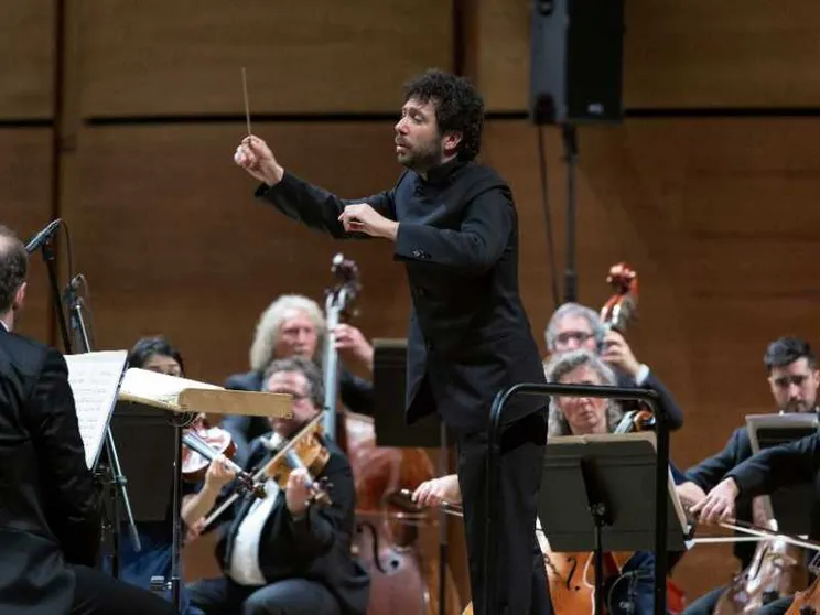 Il direttore Gamba: «Il Requiem e la Tosca, la grande musica per i giovani»