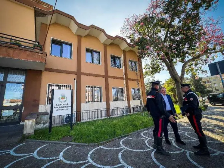 Un'altra sparatoria in strada: muore 19enne. Battaglia: la città va disarmata
