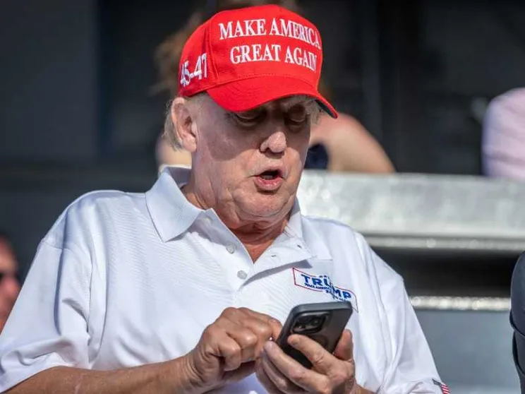 Caccia a Théo, il francese che ha “sbancato” con Donald Trump