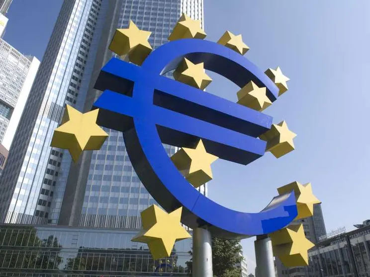 Allarme Bce: tra rischio dazi e incertezze crescono i timori sul debito