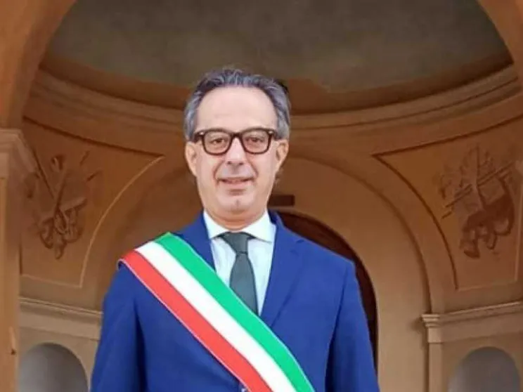 Il sindaco di Vigevano è stato arrestato per corruzione. Salvini lo difende