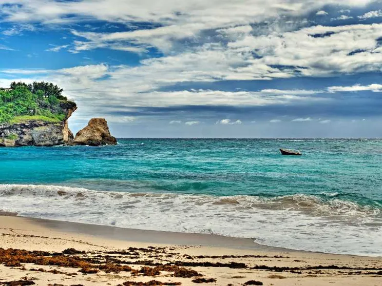 Taglio al debito se investi sulla resilienza climatica: il test a Barbados