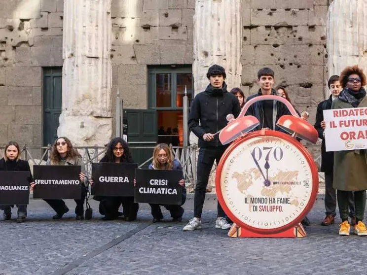 L'Italia non aiuta più lo sviluppo: l'allarme delle Ong