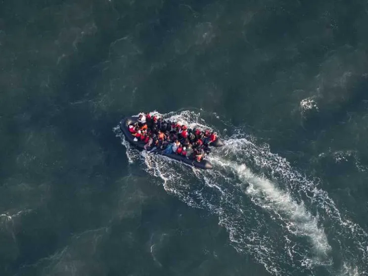 Naufragio nel Mediterraneo, 15 morti. Sea Watch: «Nessuno li ha soccorsi»
