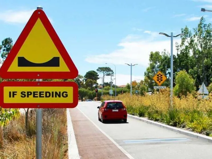 In Svezia il dosso rallentatore diventa "intelligente"