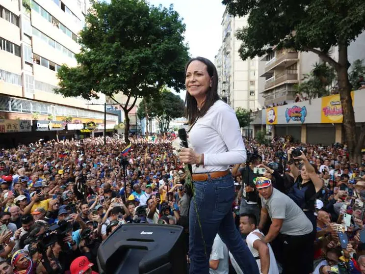 Arrestata e poi liberata la leader dell'opposizione venezuelana Machado