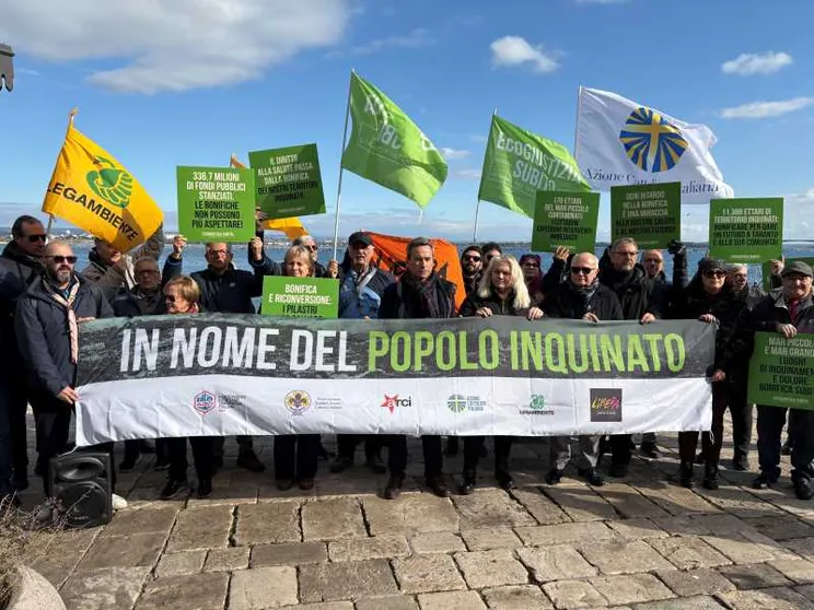 A Taranto la marcia del popolo che chiede ecogiustizia
