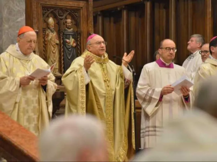 Il vescovo Pizziolo saluta la diocesi. Parte missionario