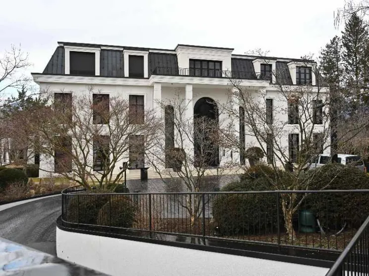 Finisce la parabola di René Benko. Il miliardario arrestato in Austria