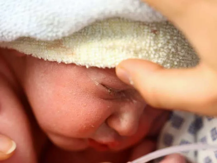 Il paradosso marchigiano: meno posti per nascere che per abortire