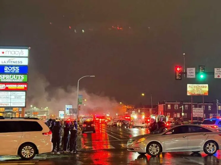 Jet si schianta a Philadelphia, 6 morti