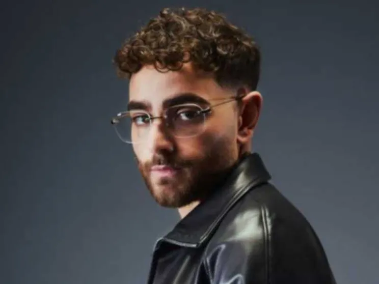 Rocco Hunt: «Torno all'Ariston col rap impegnato»