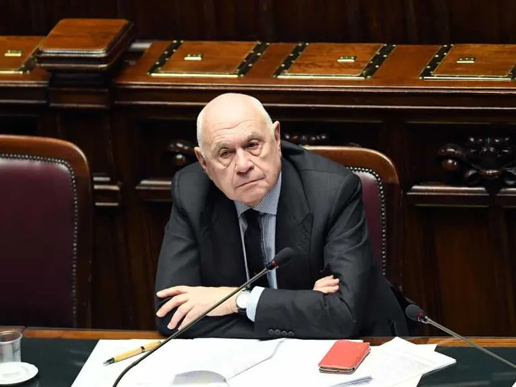 Almasri, il Governo cerca la Cpi. Mozione di sfiducia per Nordio