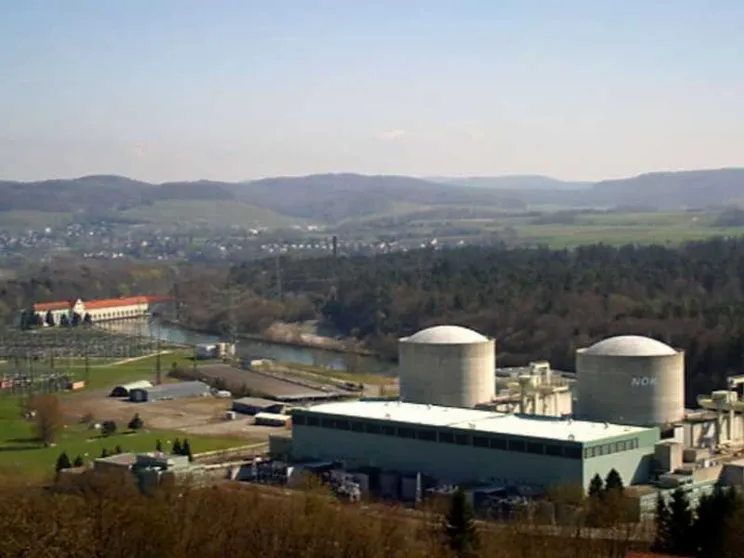Stop tecnico in Svizzera, ritorna il tema sul ciclo di vita di un reattore