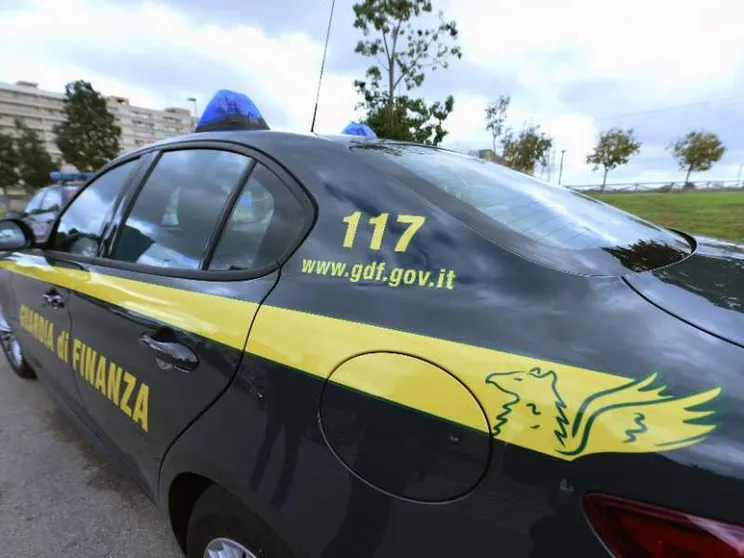 Finanza e Agenzia delle Dogane sequestrano quasi 800 chili di cocaina