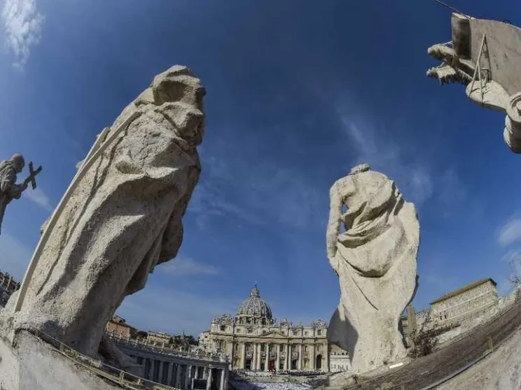 Il Papa istituisce una Commissione per aumentare offerte e donazioni