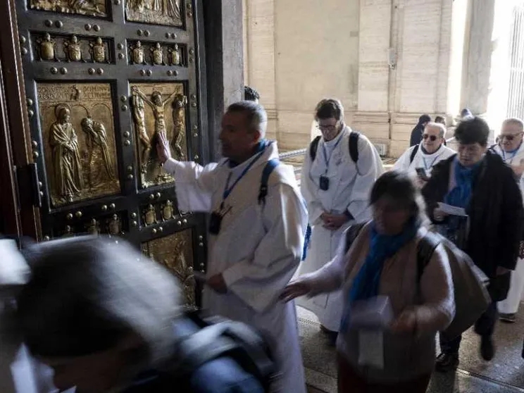 Matrimonio e diaconato, quel duplice ministero e la fatica di condividere