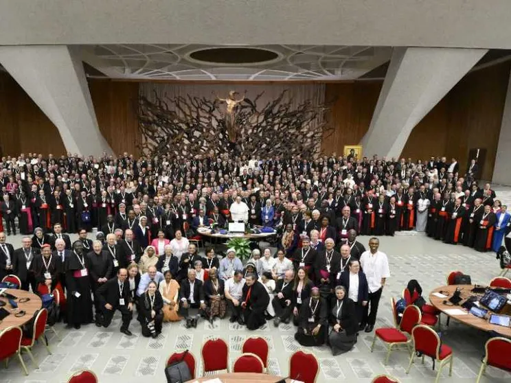 Sinodo, al via la fase di attuazione. Nel 2028 tutta la Chiesa riunita a Roma