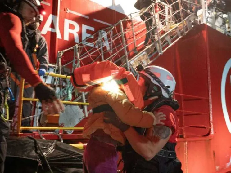 Tragico naufragio in Tunisia: 612 soccorsi (18 morti)