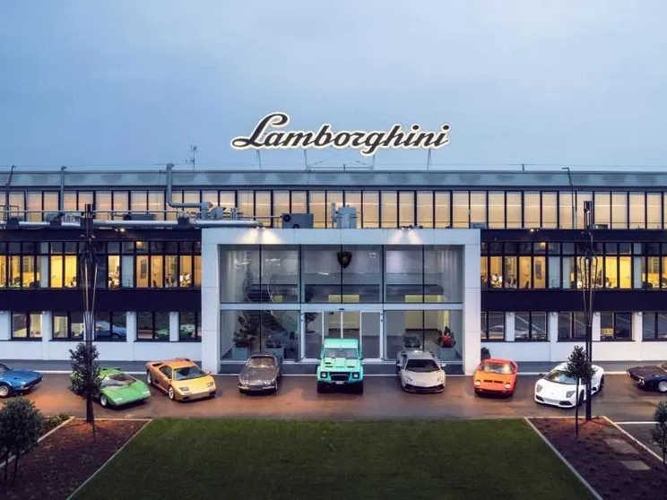 Numeri e fatturato da record: il lusso frena ma Lamborghini accelera