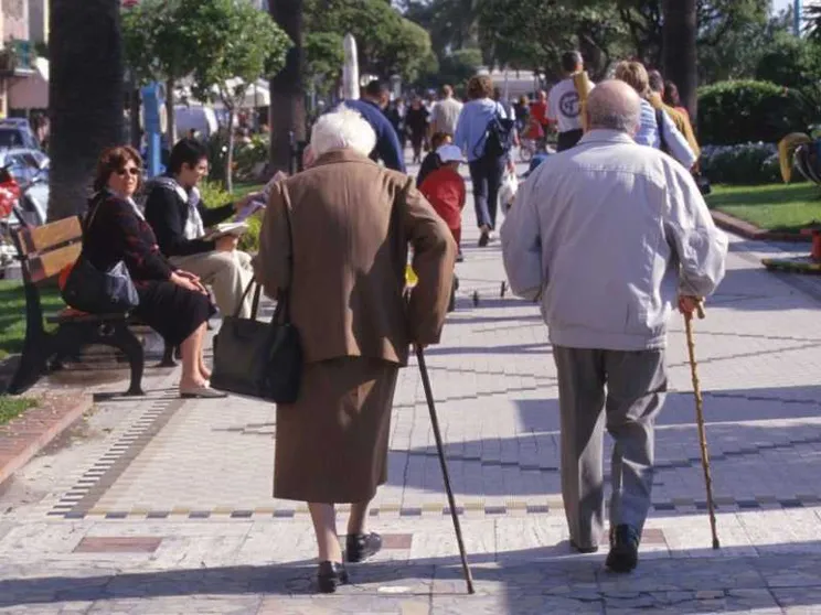 «L'Italia è un Paese ostile agli anziani»