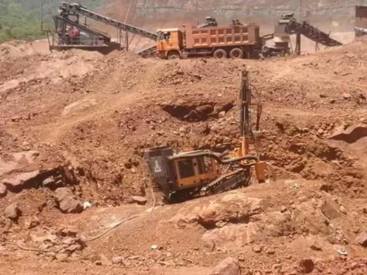 La rivolta delle donne in Guinea Bissau: in fiamme miniera cinese di zirconio