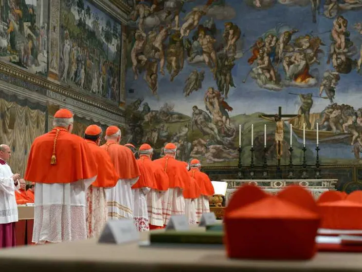 Il giuramento, i voti, lo scrutinio: cosa accadrà nella Cappella Sistina