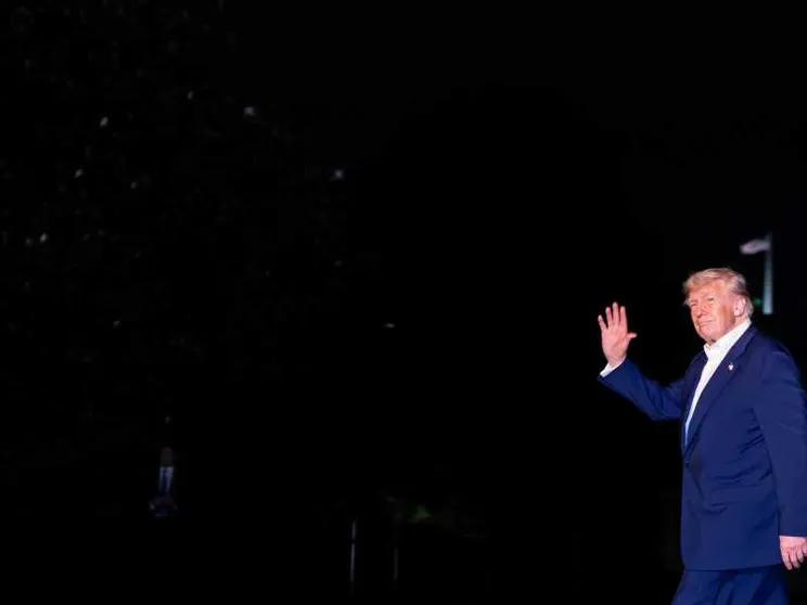 «Lunedì telefono a Putin». Trump prova a dimenticare il flop