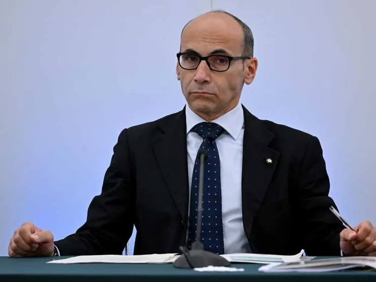 L'allarme dell'Anac: troppi appalti diretti e troppi conflitti di interessi