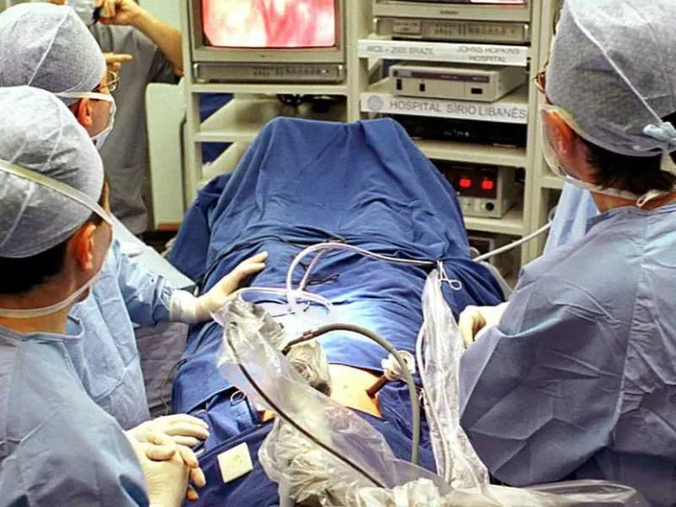 Morire per una liposuzione: tutti i rischi del mercato dei “ritocchi”