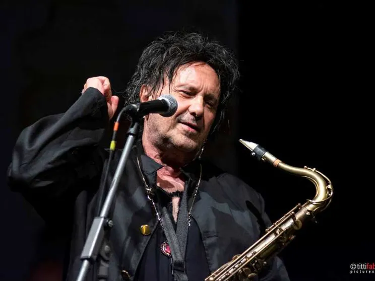 Enzo Avitabile: «La mia musica è un cantico di pace»