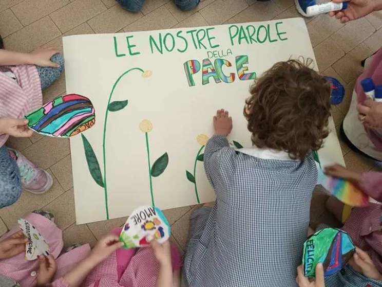 Un ministero della pace è necessario. A guidarlo dovrebbe essere una donna