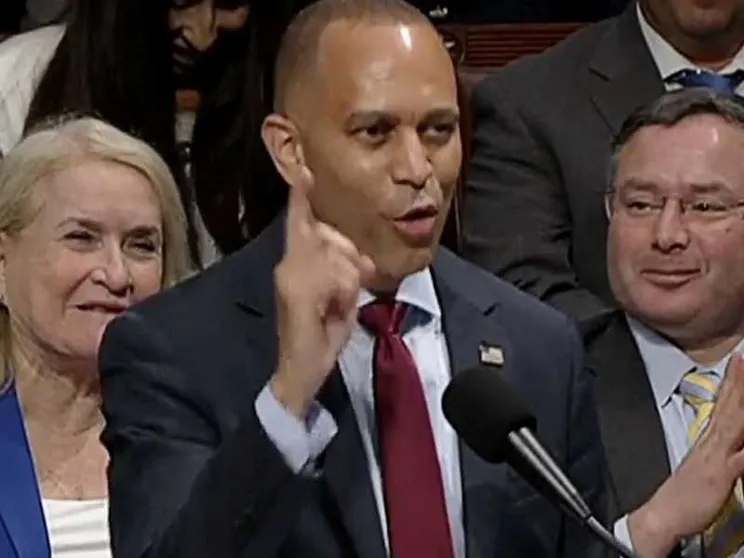 I dem in cerca di leader: ci prova (invano) il deputato Hakeem Jeffries