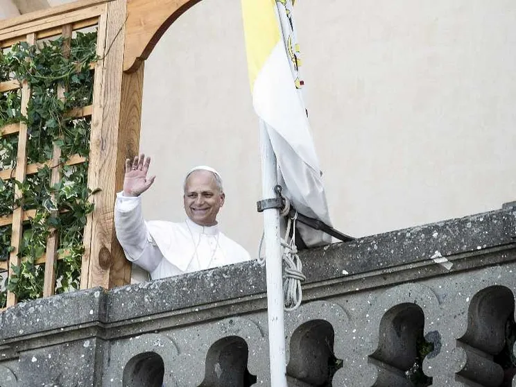 Il Papa, l'appello per la pace. Come è iniziata la “vacanza” a Castel Gandolfo
