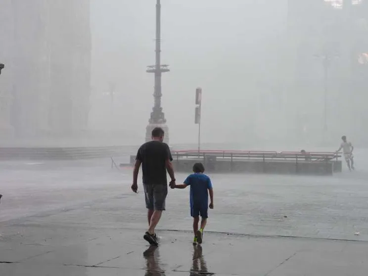 Per favore, smettiamo di parlare di “bombe d'acqua”: non esistono