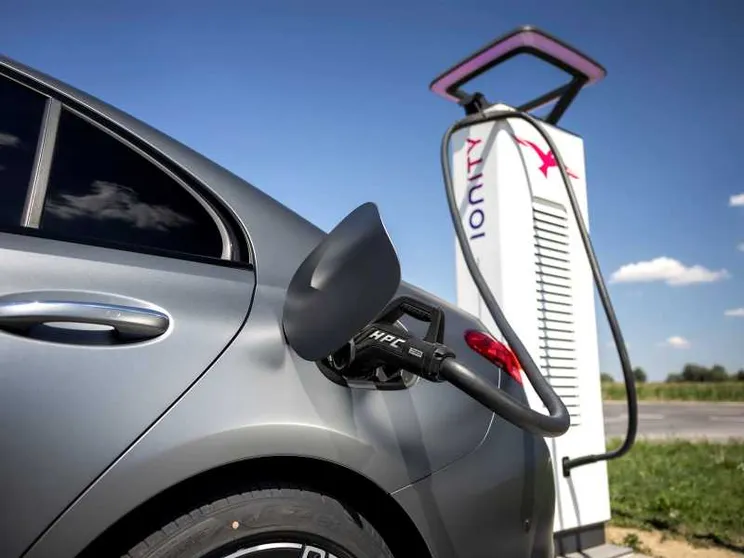 Auto e Green Deal, sfida a colpi di dati: "Serve un organo di controllo"