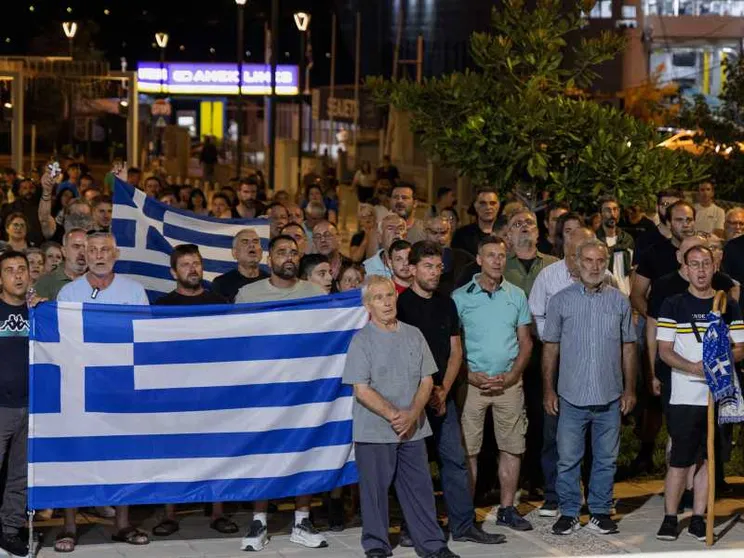 La Grecia ha sospeso il diritto d’asilo e le Ong dicono addio al Paese