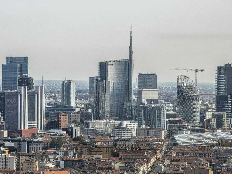 Milano a parte, in Italia la casa è un’emergenza. Qualcuno la vede?