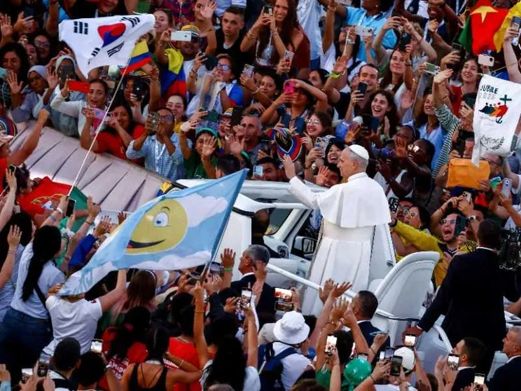 Papa Leone e il grido dei giovani in San Pietro: vogliamo la pace nel mondo