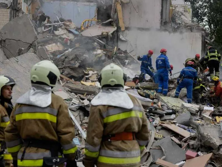 L'inutile strage di tutte le guerre. E noi, ancora sonnambuli